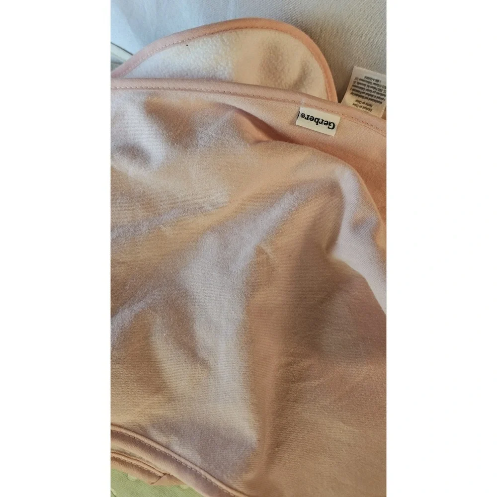 New 4 Gerber and 1 Cloud Island Baby Burp Cloth